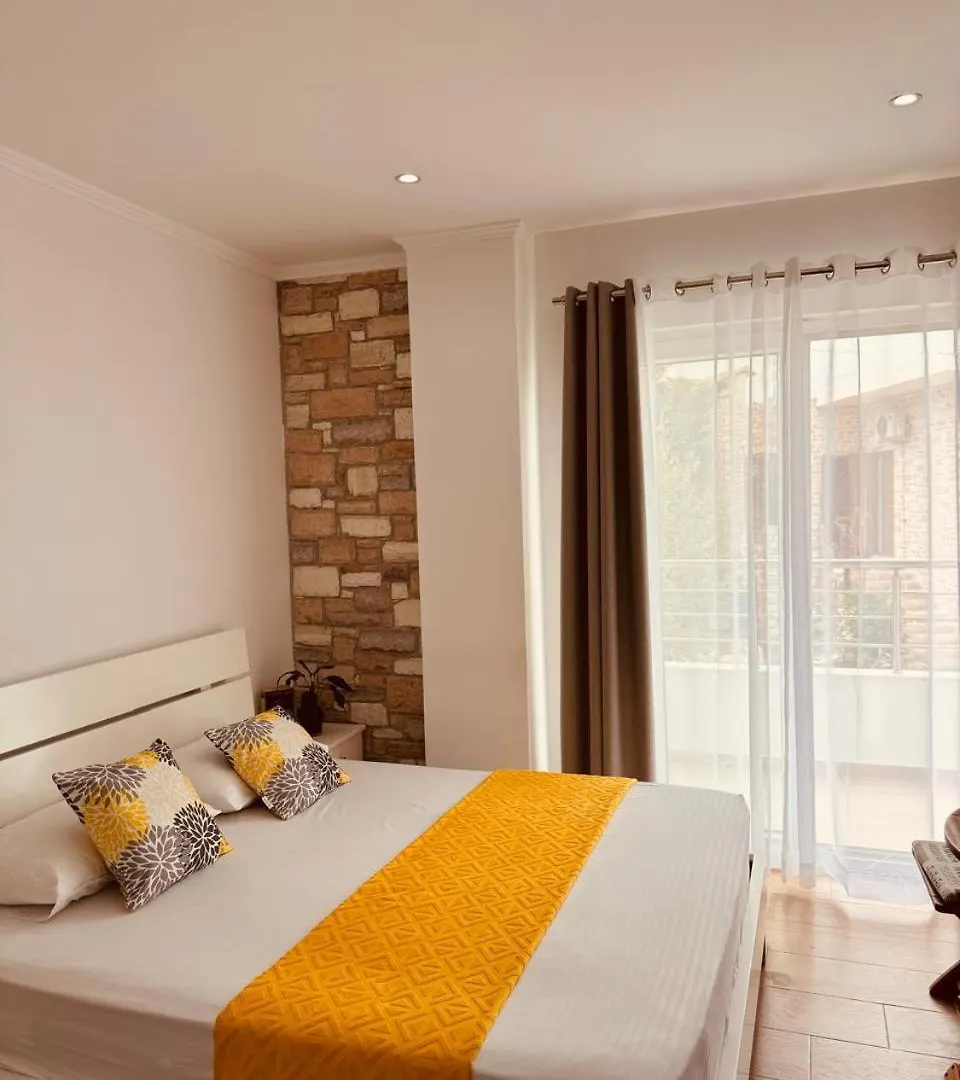 Orfeu Apartments Ksamil 0*,