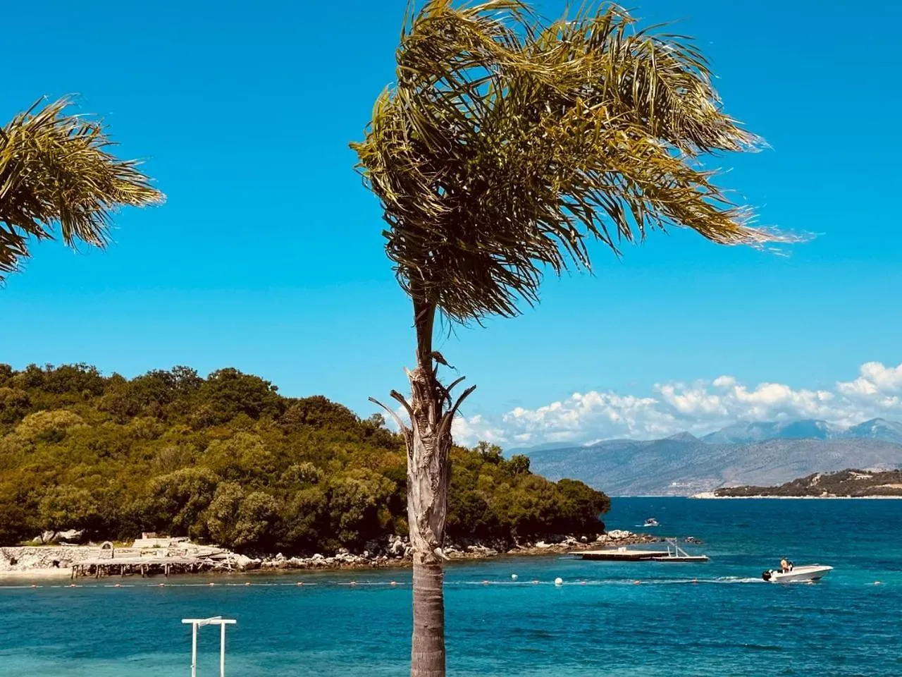 Orfeu Apartments Ksamil 0*,  Albania